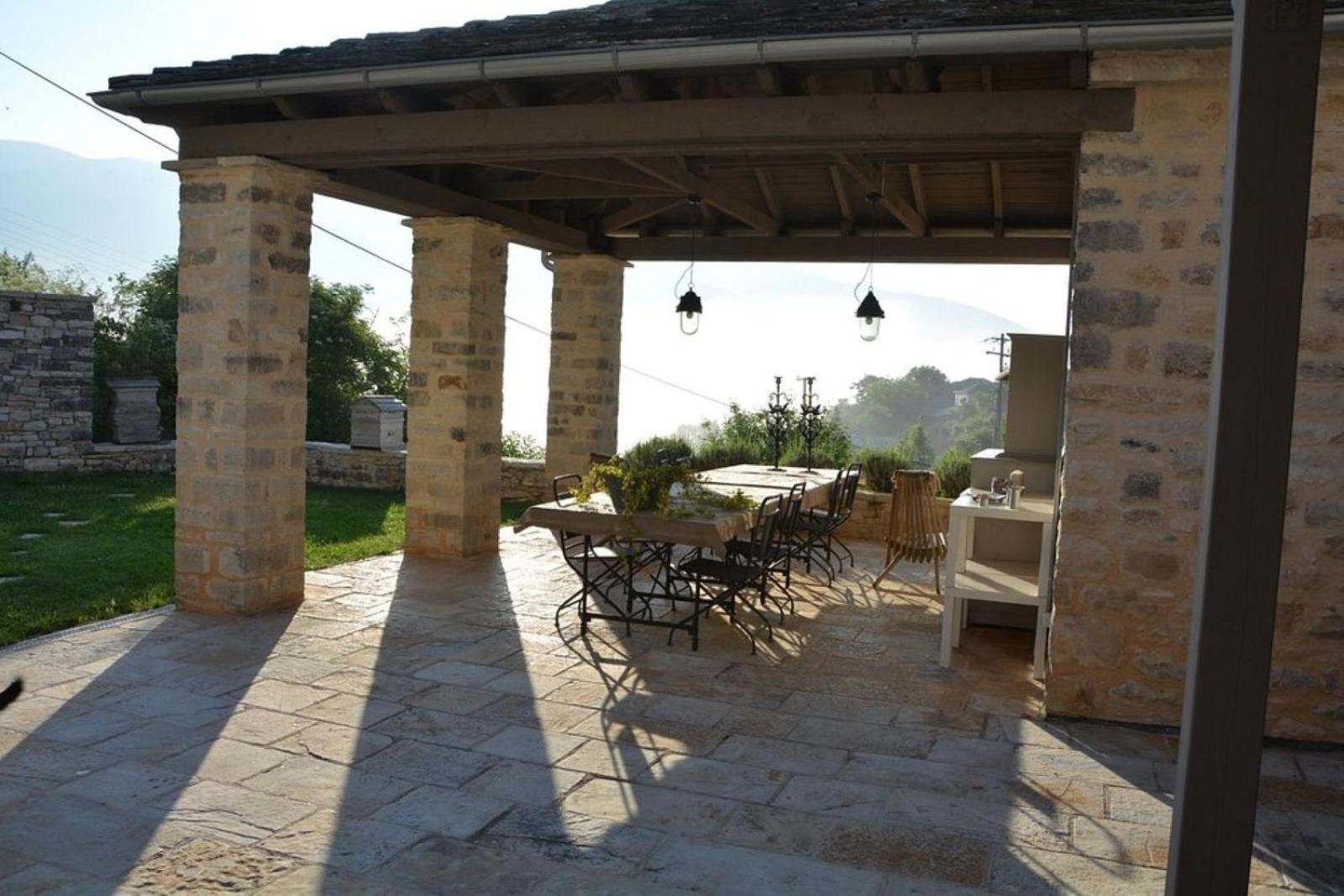 "Apeiros Chora" Hotel, Zagori Kato Pedina エクステリア 写真